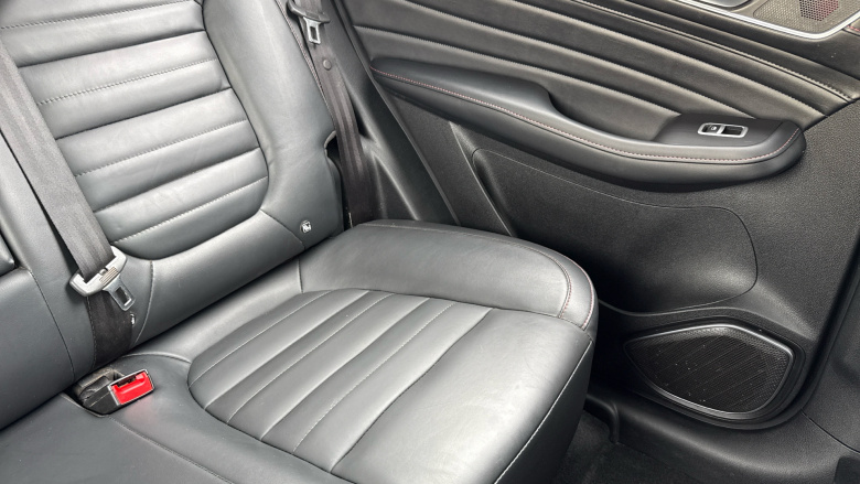 MG Hs 1.5 T-GDI Exclusive 5dr Petrol Hatchback